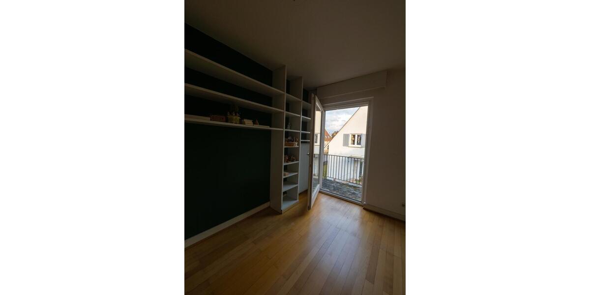 Einfamilienhaus Teningen - 8 Zimmer, 155 m&sup2;, 600.000&euro; | Angebot:25562844