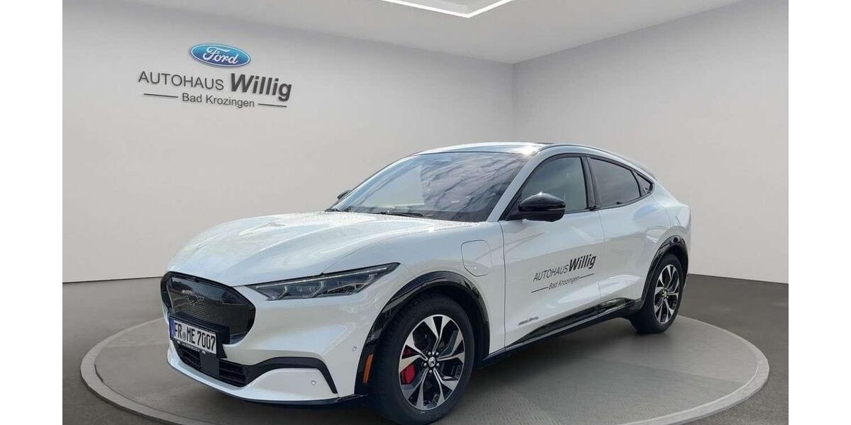 Ford Mustang Mach-E 8.500 km 39.900 &euro; Bad Krozingen 79189