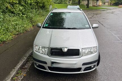 Skoda Fabia 240.000 km 2.500 € Müllheim im Markgräflerland 79379
