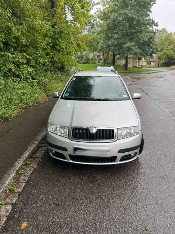 Skoda Fabia 240.000 km 2.500 € Müllheim im Markgräflerland 79379