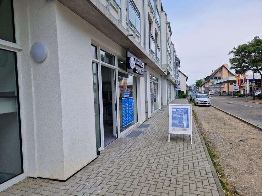Einzelhandel in Neuenburg 395.000 € 116.56 m²