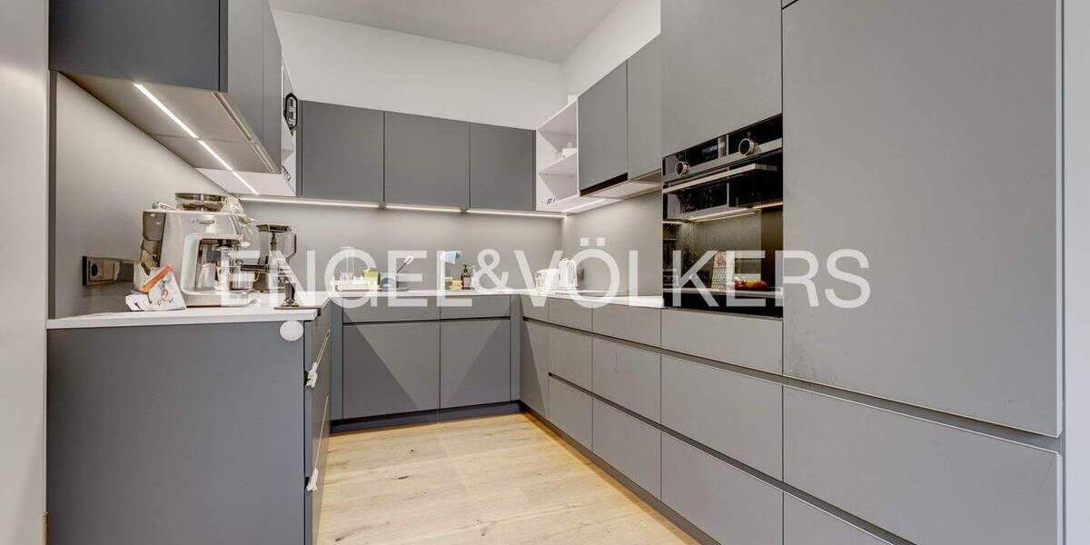 Etagenwohnung Freiburg Altstadt - 4 Zimmer, 132 m&sup2;, 750.000&euro; | Angebot:25999868