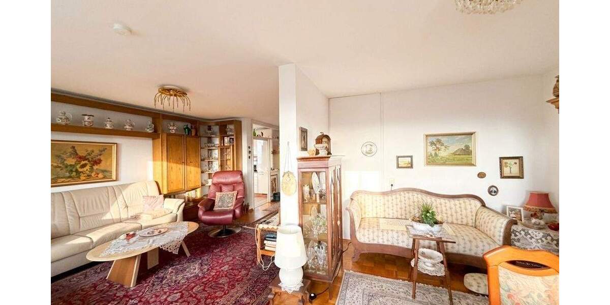Etagenwohnung Freiburg im Breisgau Weingarten - 2 Zimmer, 82 m&sup2;, 290.000&euro; | Angebot:25361511