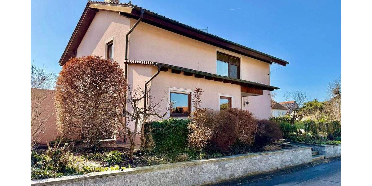 Einfamilienhaus Sasbach am Kaiserstuhl Jechtingen - 5 Zimmer, 156 m&sup2;, 529.000&euro; | Angebot:25703769