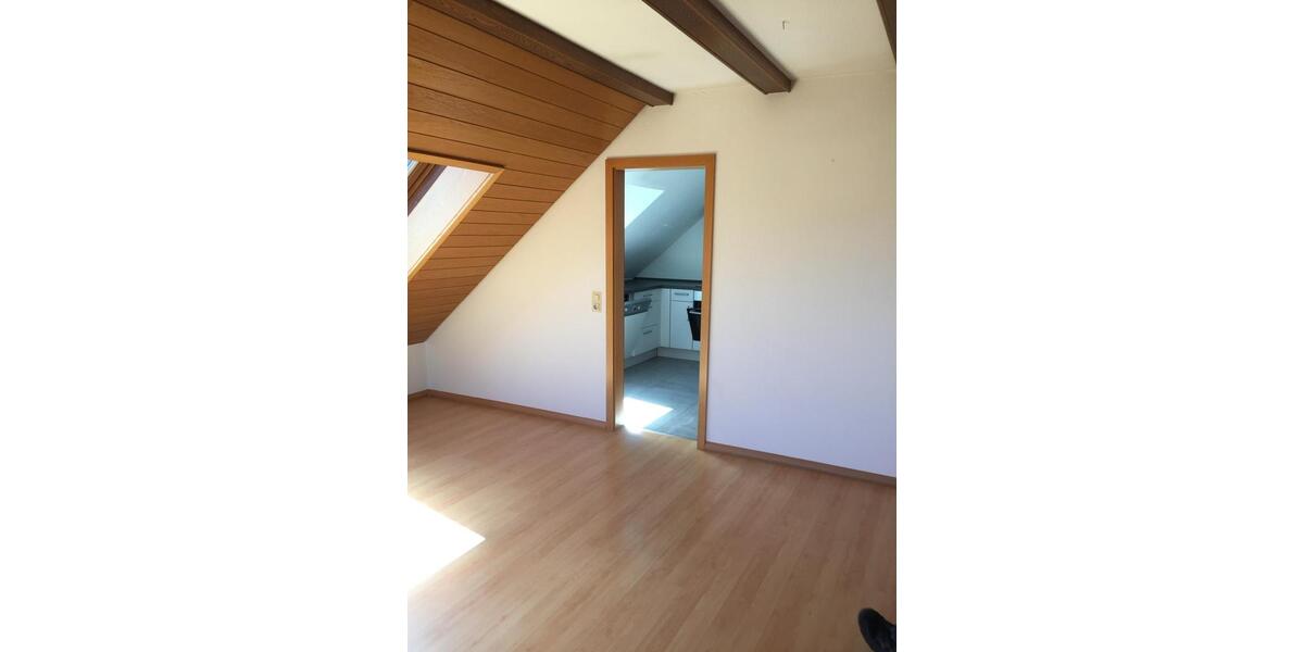 Dachgeschoßwohnung Titisee-Neustadt Neustadt - 2 Zimmer, 58 m&sup2;, 135.000&euro; | Angebot:26410219