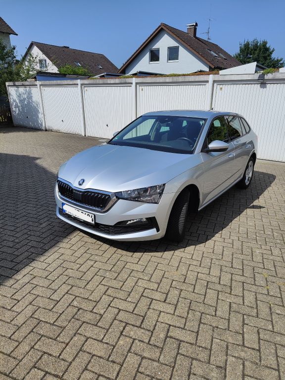 Skoda Scala 75.000 km 14.800 € Umkirch 79224
