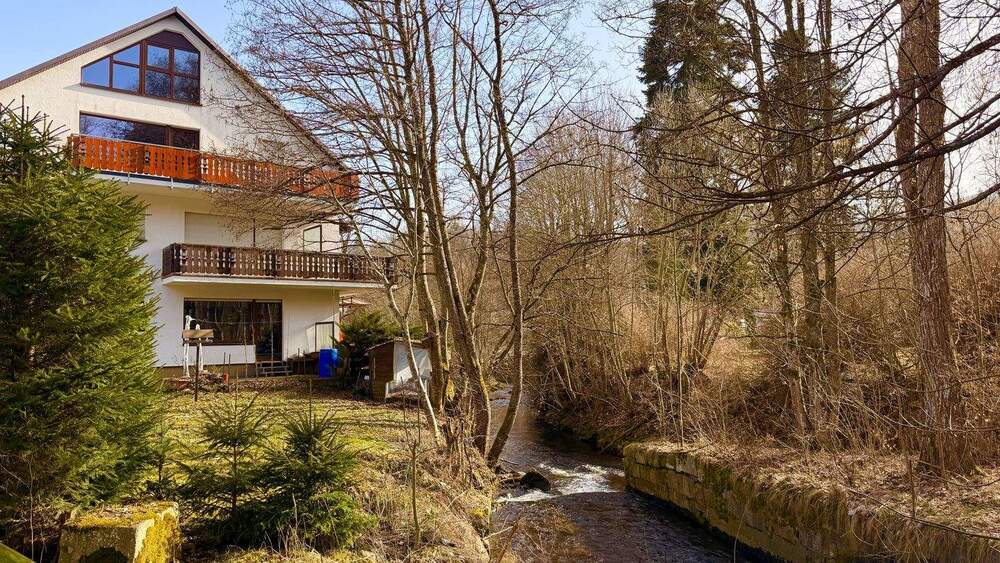 Etagenwohnung Lenzkirch - 4 Zimmer, 90 m&sup2;, 239.000&euro; | Angebot:25734832