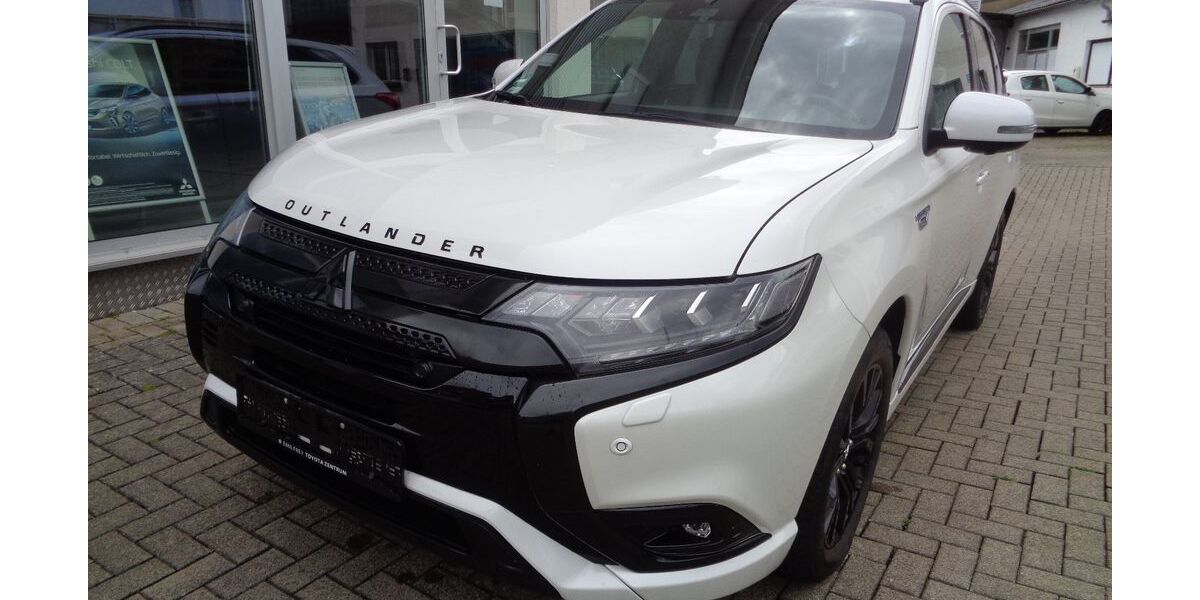 Mitsubishi Outlander 58.000 km 22.990 &euro; Freiburg-St. Georgen 79111