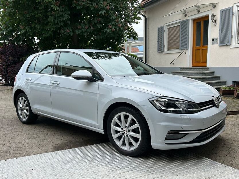 VW Golf 76.000 km 15.499 € Buggingen 79426