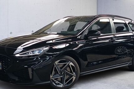 Hyundai i30 13.400 km 27.990 &euro; Freiburg im Breisgau 79108