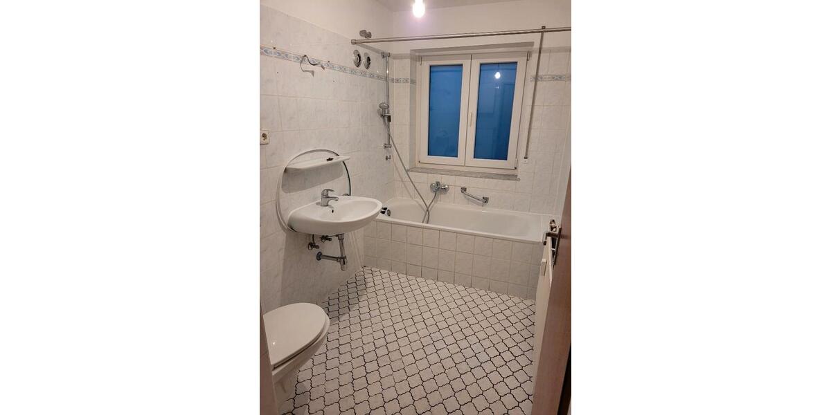 Erdgeschoßwohnung Ihringen - 2 Zimmer, 69 m&sup2;, 750&euro; | Angebot:26415216