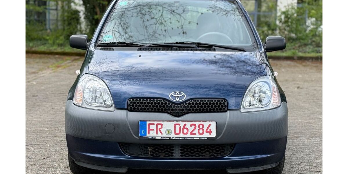 Toyota Yaris 129.000 km 2.850 &euro; Freiburg 79108