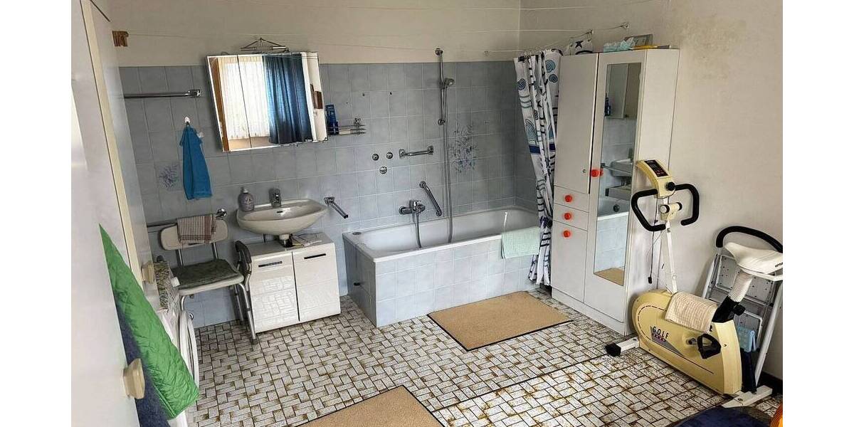 Mehrfamilienhaus, Wohnhaus Freiburg im Breisgau Mooswald - 1 Zimmer, 118 m&sup2;, 699.000&euro; | Angebot:25929886