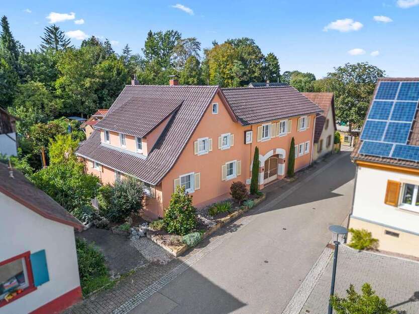 Haus zum Kaufen in Müllheim 1.190.000 € 234 m²