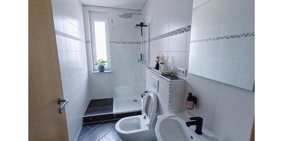 Doppelhaushälfte March - 7.5 Zimmer, 275 m&sup2;, 1.230.000&euro; | Angebot:24641570