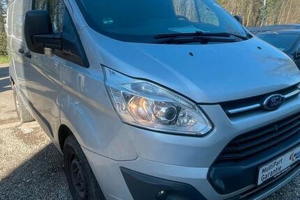 Ford Transit Custom 148.000 km 9.450 &euro; Ehrenkirchen-Kirchhofen 79238