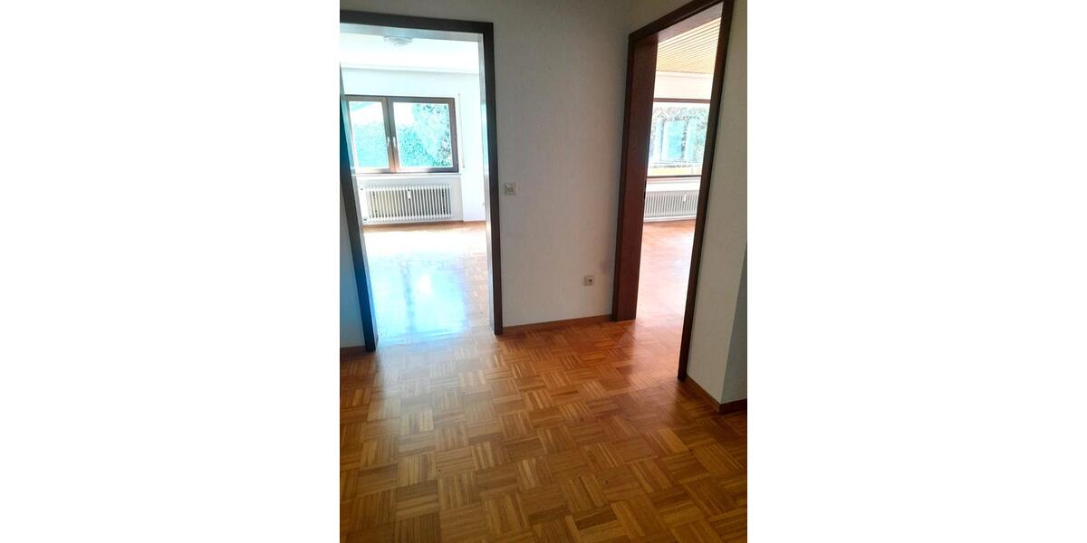 Erdgeschoßwohnung Badenweiler - 3 Zimmer, 84 m&sup2;, 275.000&euro; | Angebot:27225275
