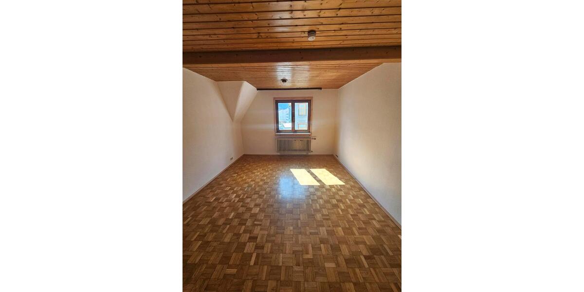 Mehrfamilienhaus, Wohnhaus Furtwangen im Schwarzwald - 9 Zimmer, 250 m&sup2;, 500.000&euro; | Angebot:26754584