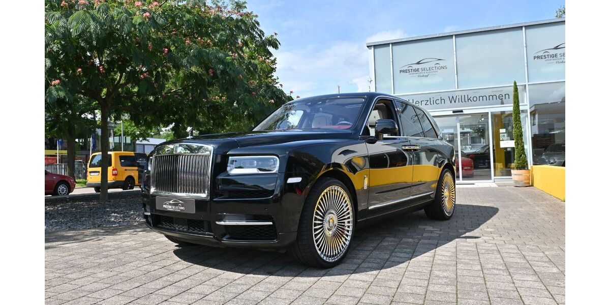 Rolls Royce Cullinan 8.400 km 329.900 &euro; Freiburg 79108