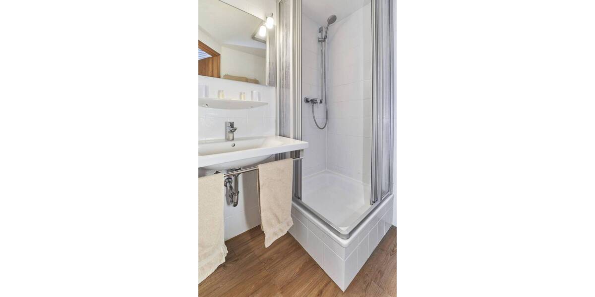 Gewerbeobjekt Simonswald - 1 Zimmer, 1.295.000&euro; | Angebot:26161227