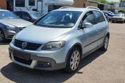 VW Golf 68.497 km 3.500 &euro; Freiburg 79108