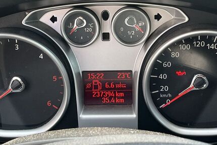 Ford Focus 237.394 km 1.999 &euro; Riegel 79359