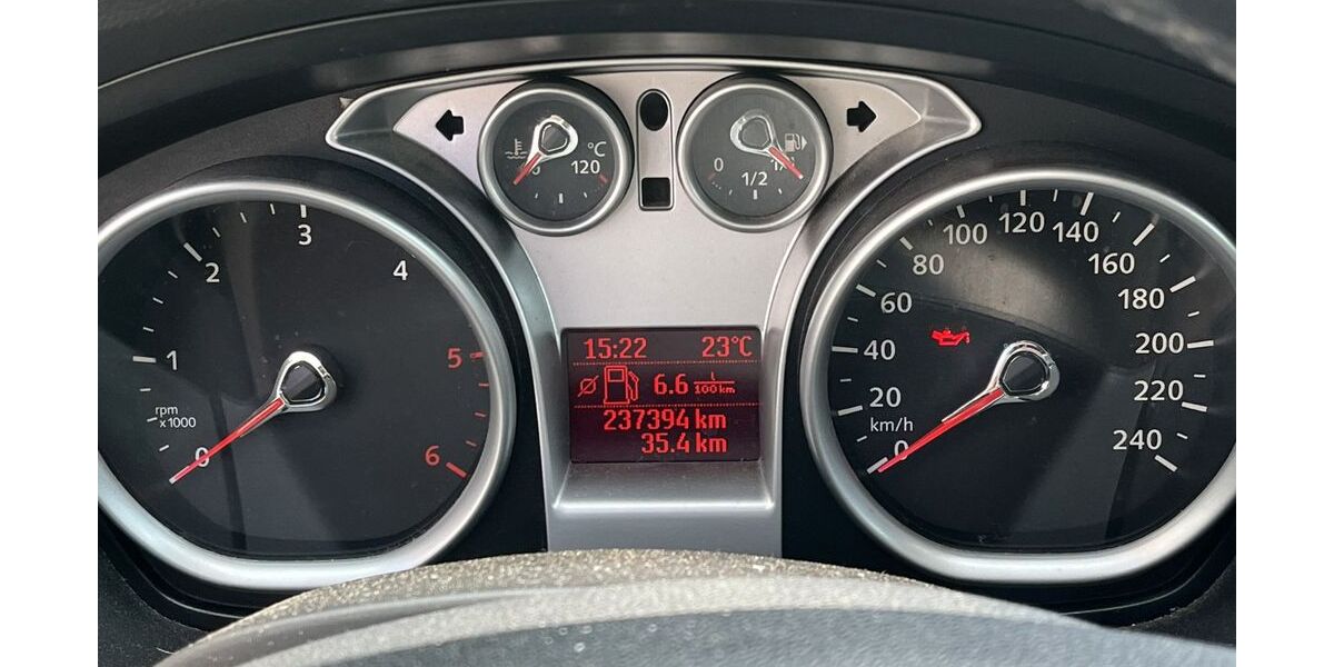Ford Focus 237.394 km 1.999 &euro; Riegel 79359