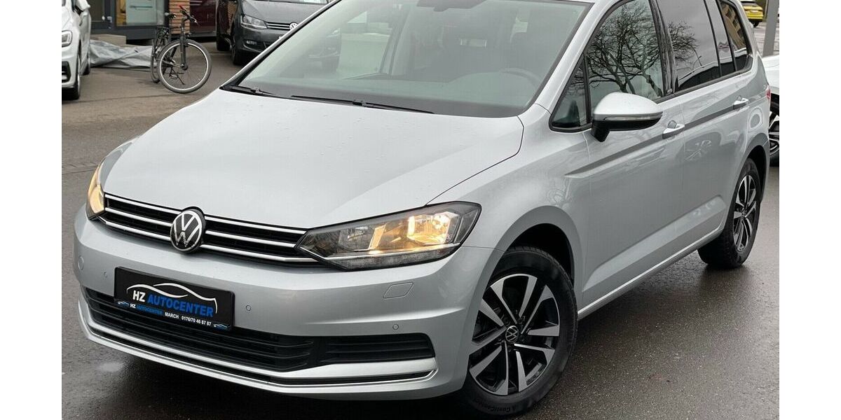 VW Touran 16.000 km 33.999 &euro; March 79232