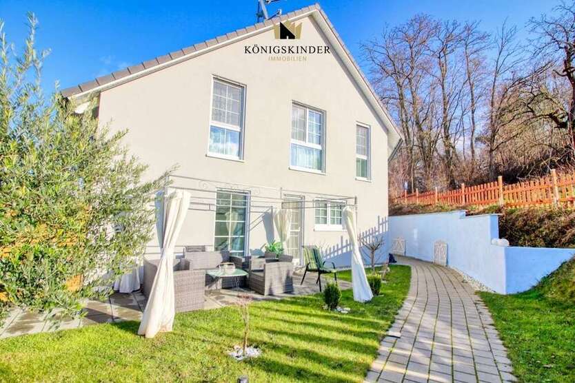 Haus zum Kaufen in Müllheim Hügelheim 1.390.000 € 270 m²