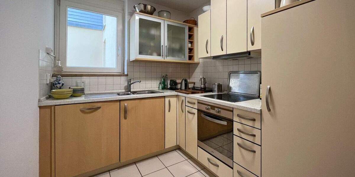 Etagenwohnung Freiburg i. Br. Waldsee - 2 Zimmer, 62 m&sup2;, 300.000&euro; | Angebot:25662494