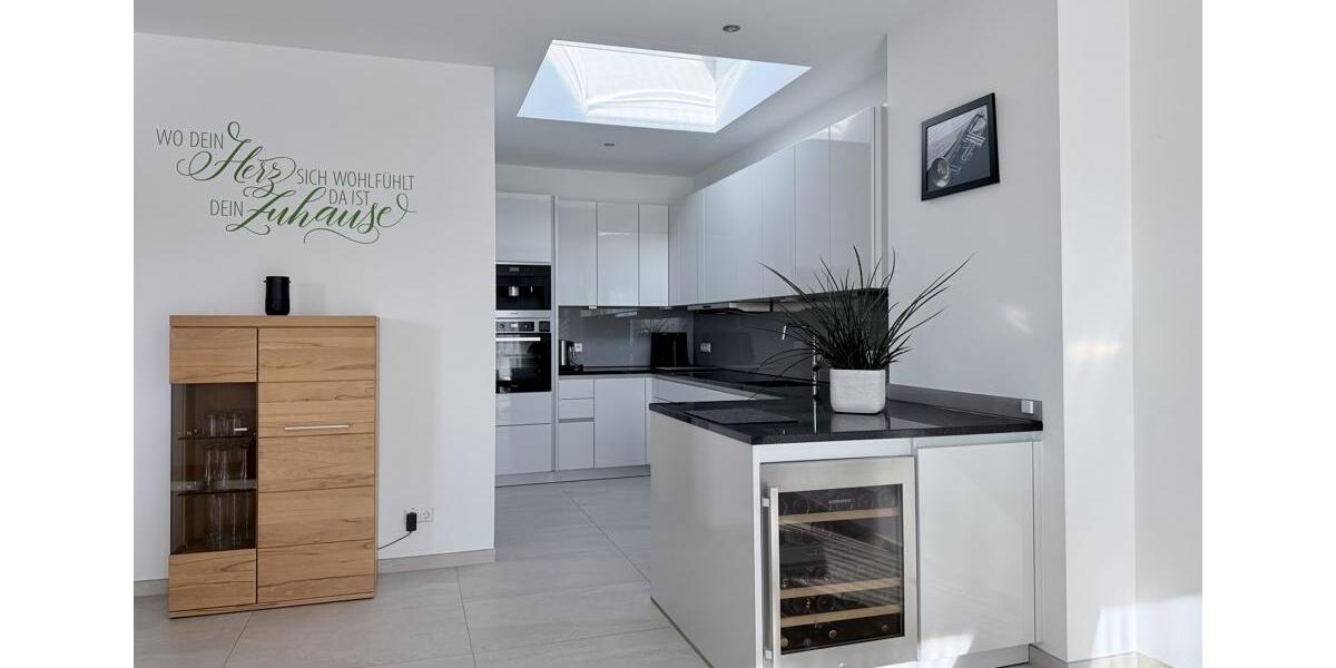 Einfamilienhaus Bad Krozingen - 4 Zimmer, 125 m&sup2;, 1.880&euro; | Angebot:24810677