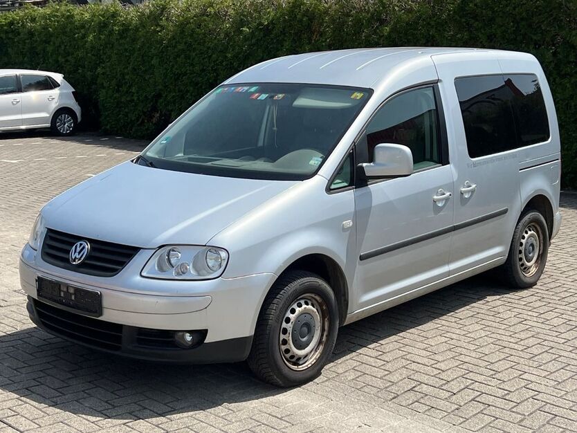 VW Caddy 300.000 km 2.300 € Emmendingen 79312