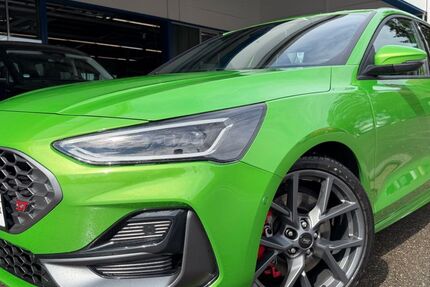 Ford Focus 27.850 km 29.990 &euro; Titisee Neustadt 79822