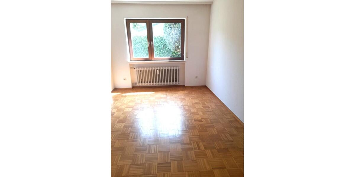 Erdgeschoßwohnung Badenweiler - 3 Zimmer, 84 m&sup2;, 275.000&euro; | Angebot:27225275