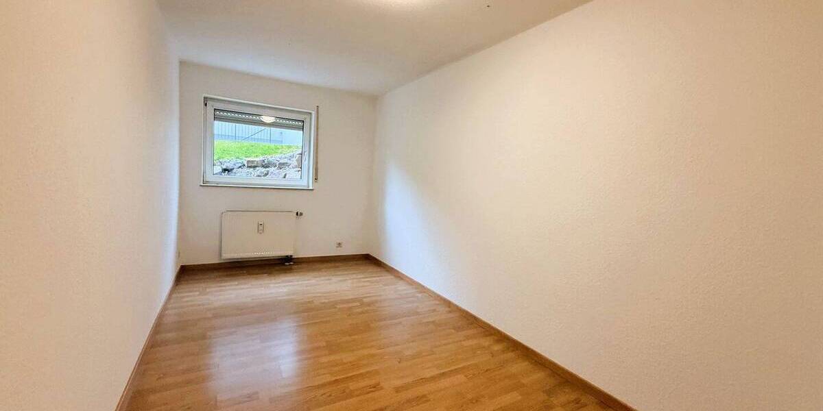 Etagenwohnung Ettenheim - 3 Zimmer, 92 m&sup2;, 900&euro; | Angebot:25703765