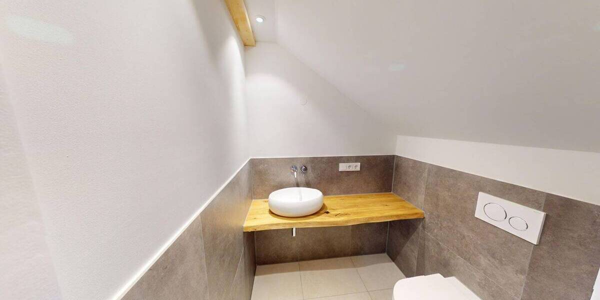 Etagenwohnung Freiburg Stühlinger - 2 Zimmer, 109 m&sup2;, 2.690&euro; | Angebot:26571760