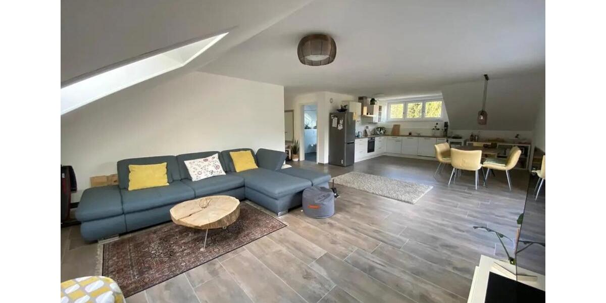 Dachgeschoßwohnung Badenweiler - 2 Zimmer, 77 m&sup2;, 990&euro; | Angebot:25286362