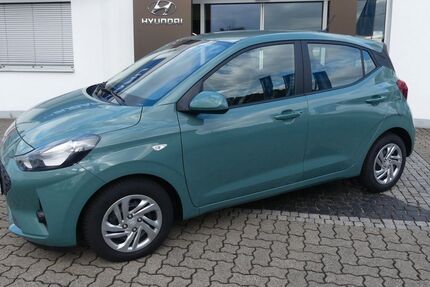Hyundai i10 13.400 km 15.490 &euro; Emmendingen-Kollmarsreute 79312