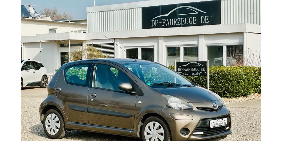 Toyota Aygo (X) 83.055 km 7.490 &euro; Herbolzheim 79336