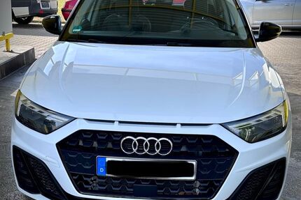 Audi A1 17.880 km 22.999 &euro; Bad Krozingen 79189