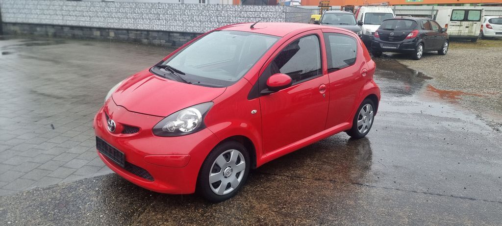 Toyota Aygo (X) 104.722 km 2.990 € Herbolzheim 79336