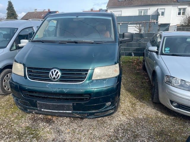 VW T5 Transporter 241.000 km 3.200 &euro; Freiburg im Breisgau 79111
