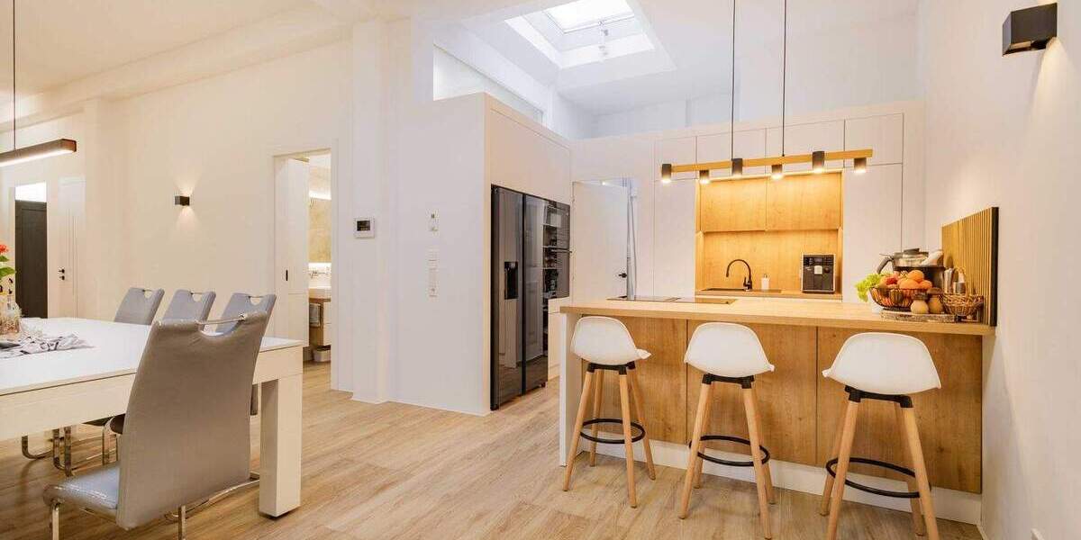 Einfamilienhaus Elzach - 8 Zimmer, 180 m&sup2;, 897.000&euro; | Angebot:24657304