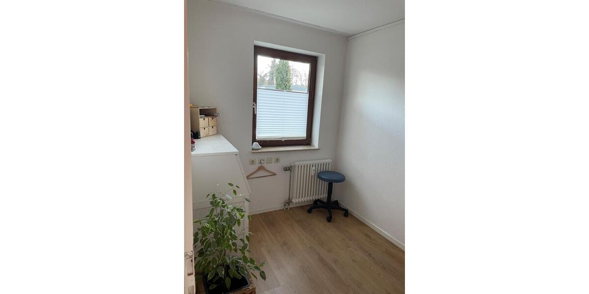 Gewerbeobjekt Merzhausen - 160&euro; | Angebot:25352508
