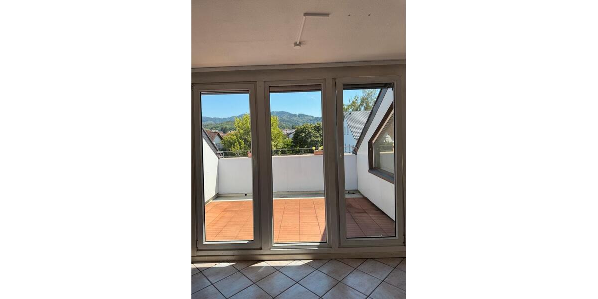 Dachgeschoßwohnung Gundelfingen - 4 Zimmer, 110 m&sup2;, 449.000&euro; | Angebot:27219906