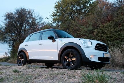 Mini Countryman C (Cooper) 99.300 km 8.900 &euro; Freiburg 79111