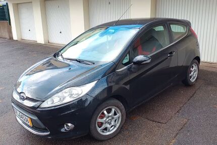Ford Fiesta 207.000 km 1.999 &euro; Titisee Neustadt 79822