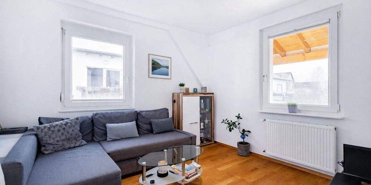 Mehrfamilienhaus, Wohnhaus Waldkirch - 7 Zimmer, 247 m&sup2;, 867.000&euro; | Angebot:25877351