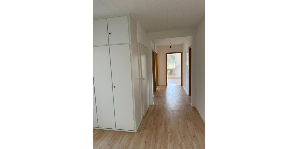 Erdgeschoßwohnung Furtwangen im Schwarzwald - 4 Zimmer, 104 m&sup2;, 820&euro; | Angebot:24770940