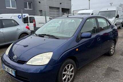 Toyota Prius 380.000 km 1.850 &euro; Freiburg 79108